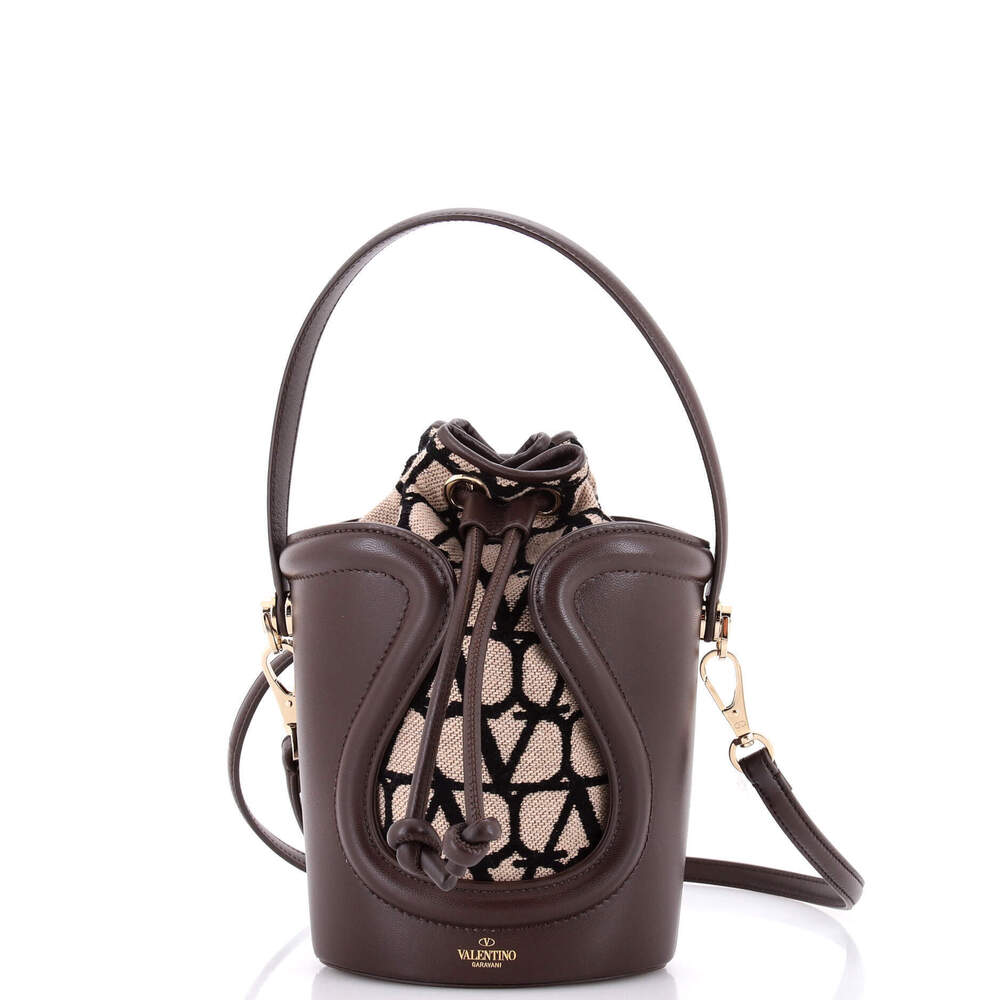 Valentino Garavani La Cinquieme Bucket Bag